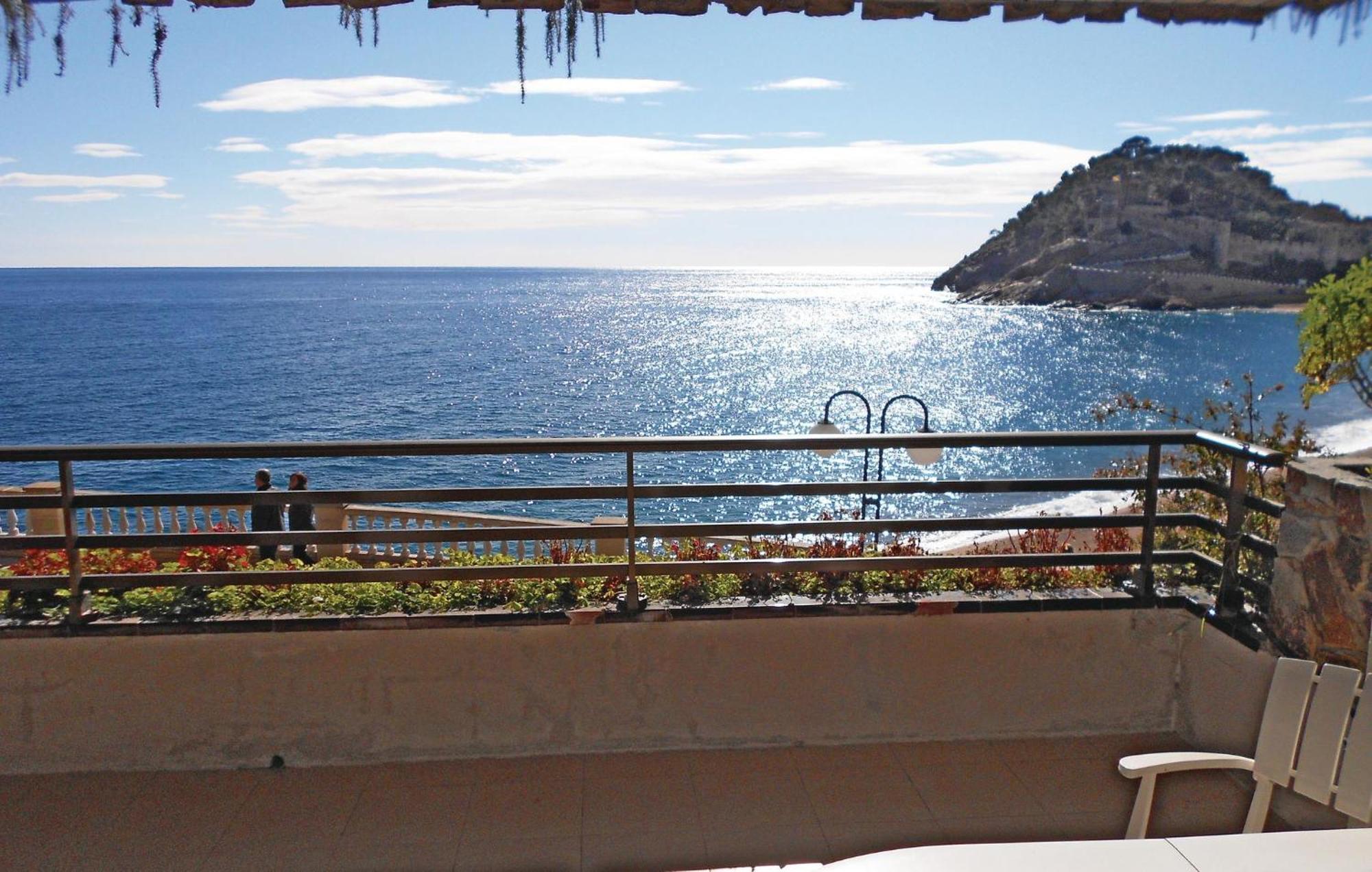 Stunning Apartment In Tossa De Mar With Wifi Eksteriør billede