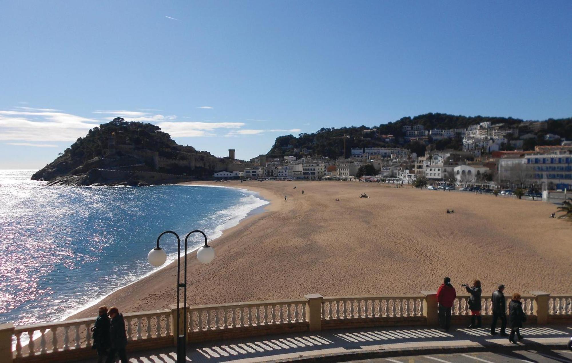 Stunning Apartment In Tossa De Mar With Wifi Eksteriør billede
