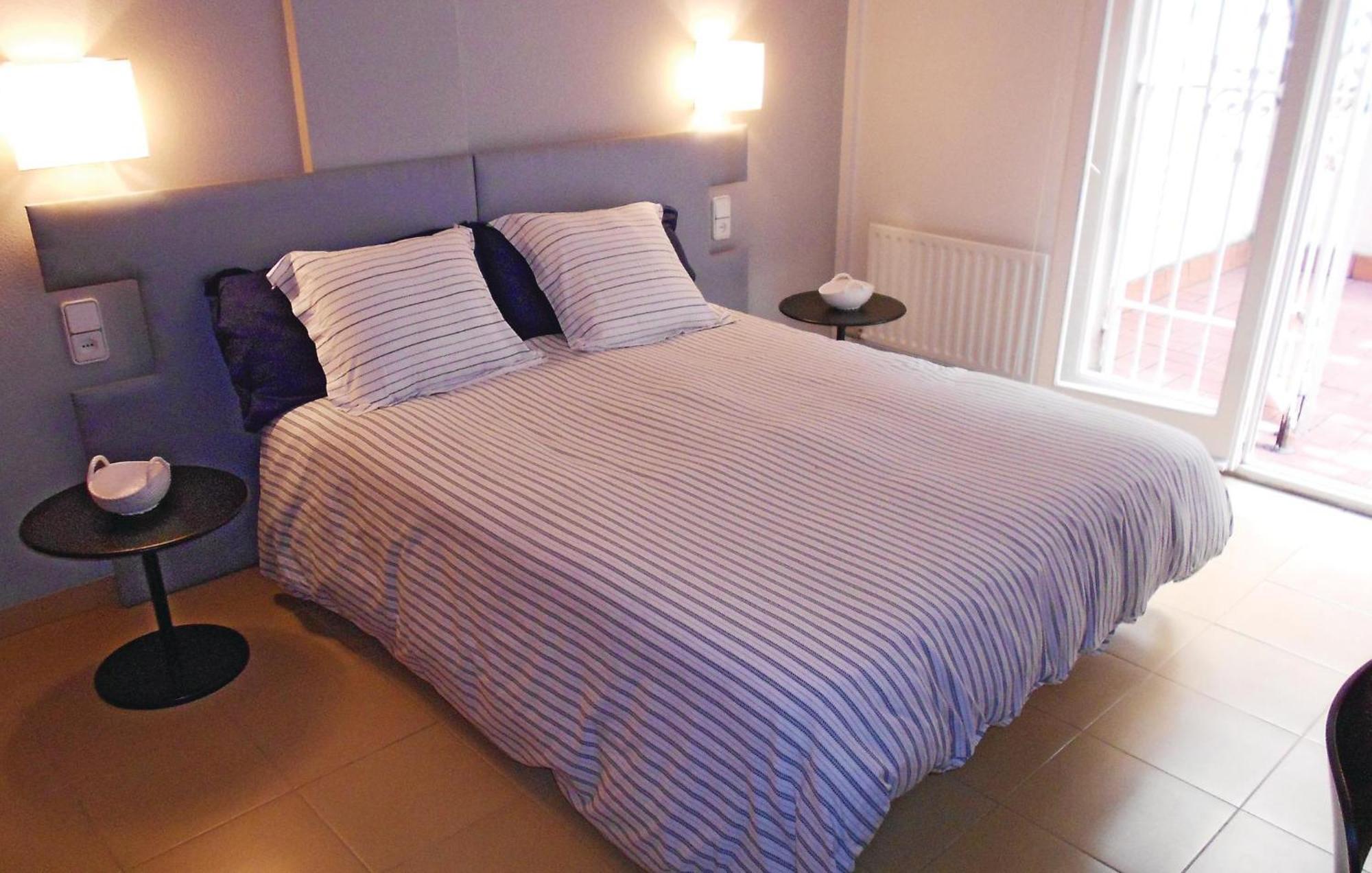 Stunning Apartment In Tossa De Mar With Wifi Eksteriør billede