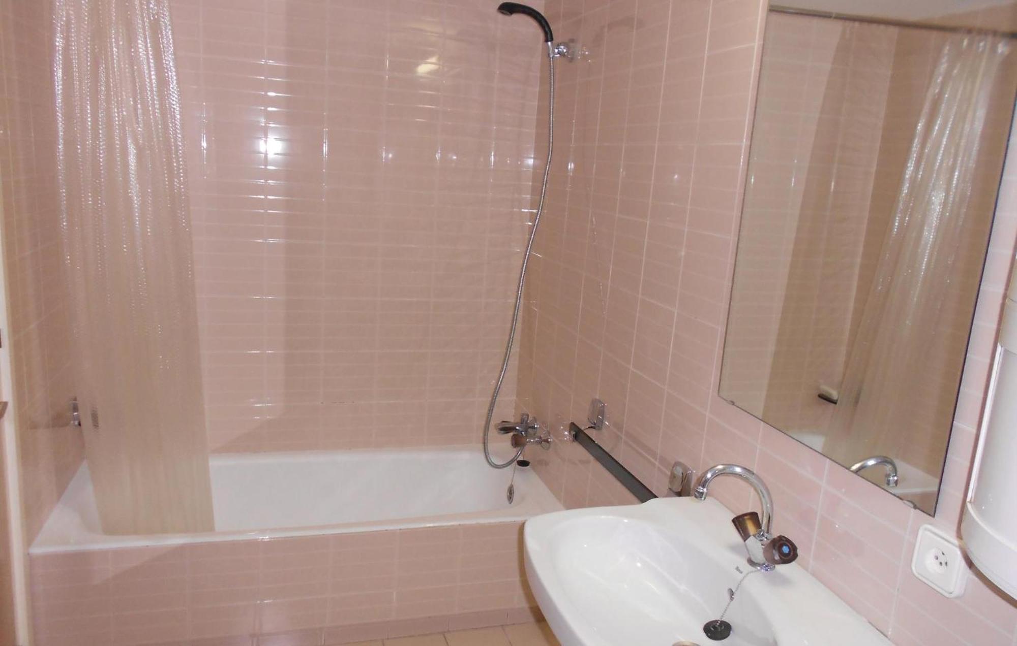 Stunning Apartment In Tossa De Mar With Wifi Eksteriør billede
