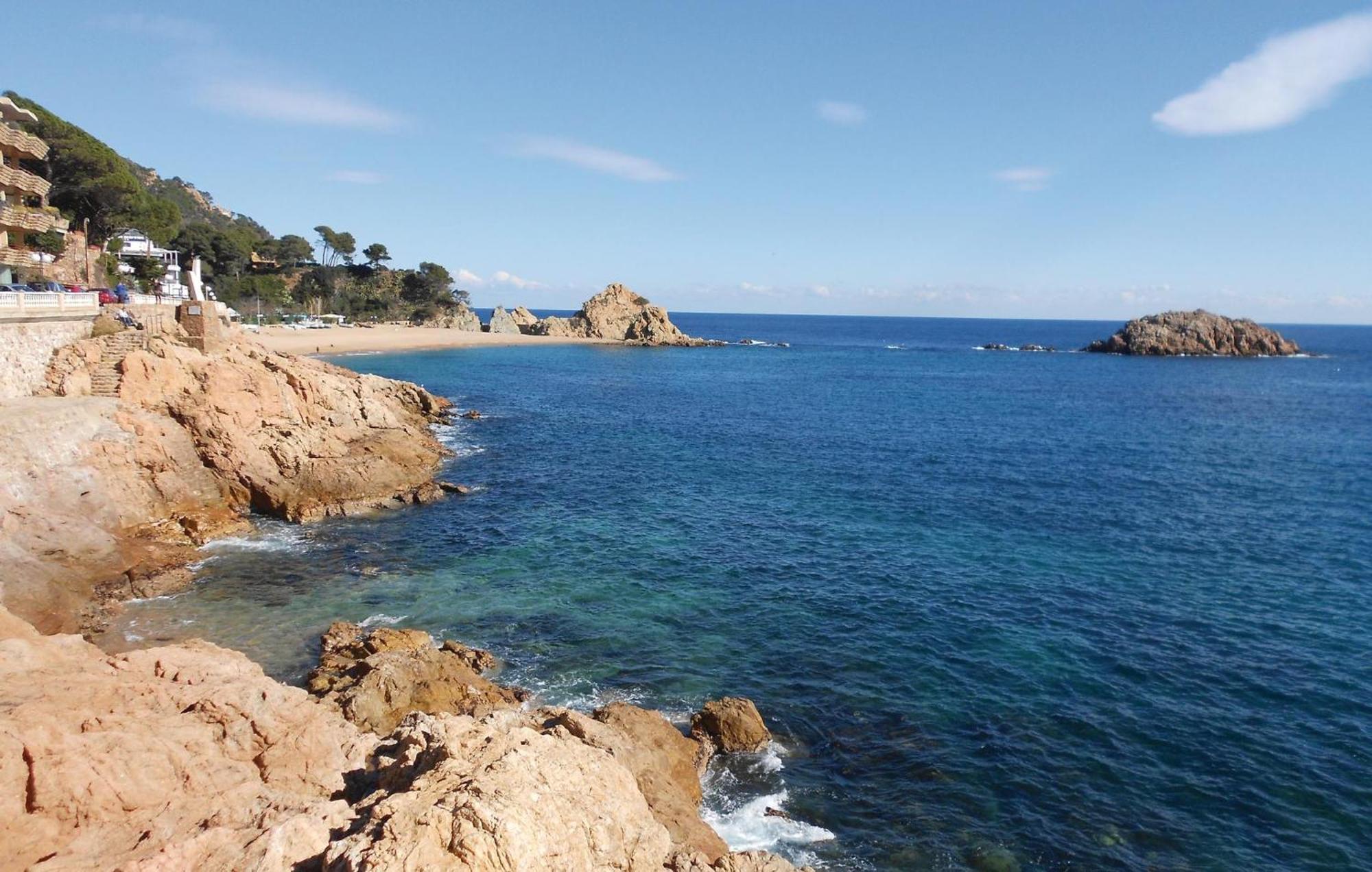 Stunning Apartment In Tossa De Mar With Wifi Eksteriør billede
